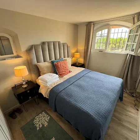 Villa Vue - Grimaud, France *